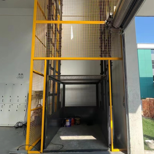 商丘导轨式升降机助力物流园破解运输难题