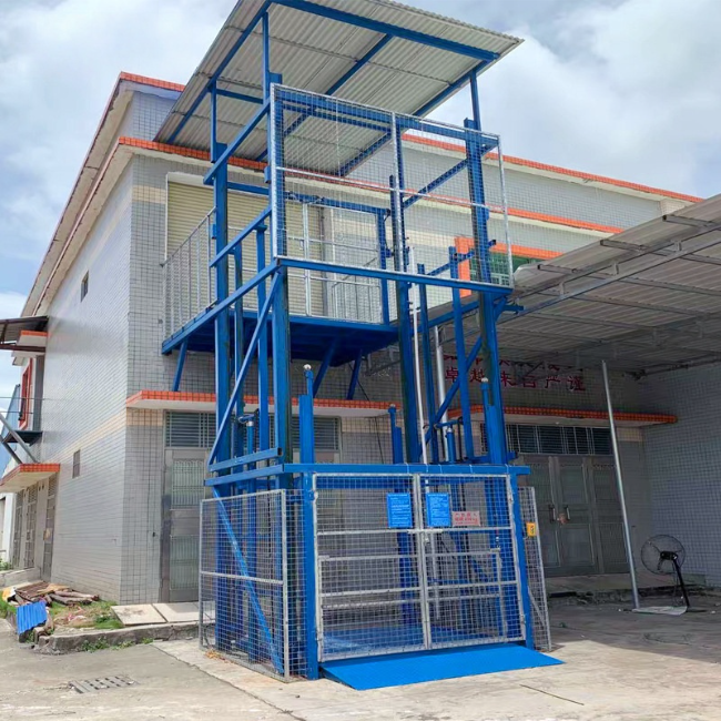 商丘建材厂室外升降货梯安装