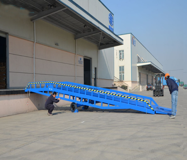 商丘移动式登车桥应用
